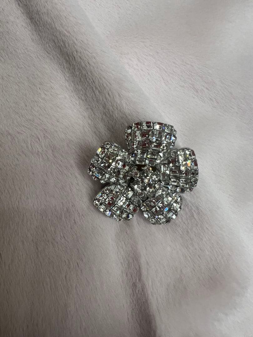 FOXEYクリスタル風花形ブローチ 約4cm クリスタルフラワーブローチ BR-34 | ブローチ | ヴァンテーヌ