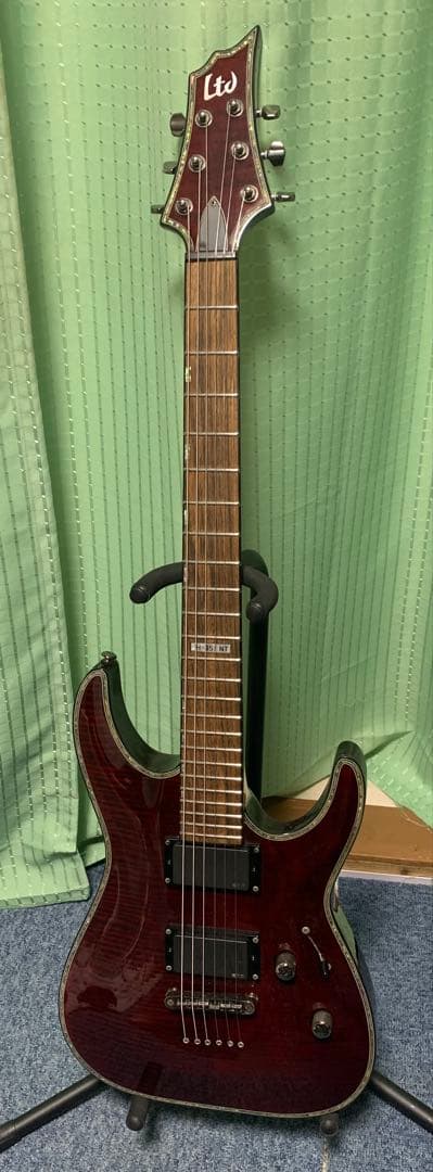 ギター LTD H-351 NT ESP LTD H-351 - See Thru Black Cherry | Sweetwater
