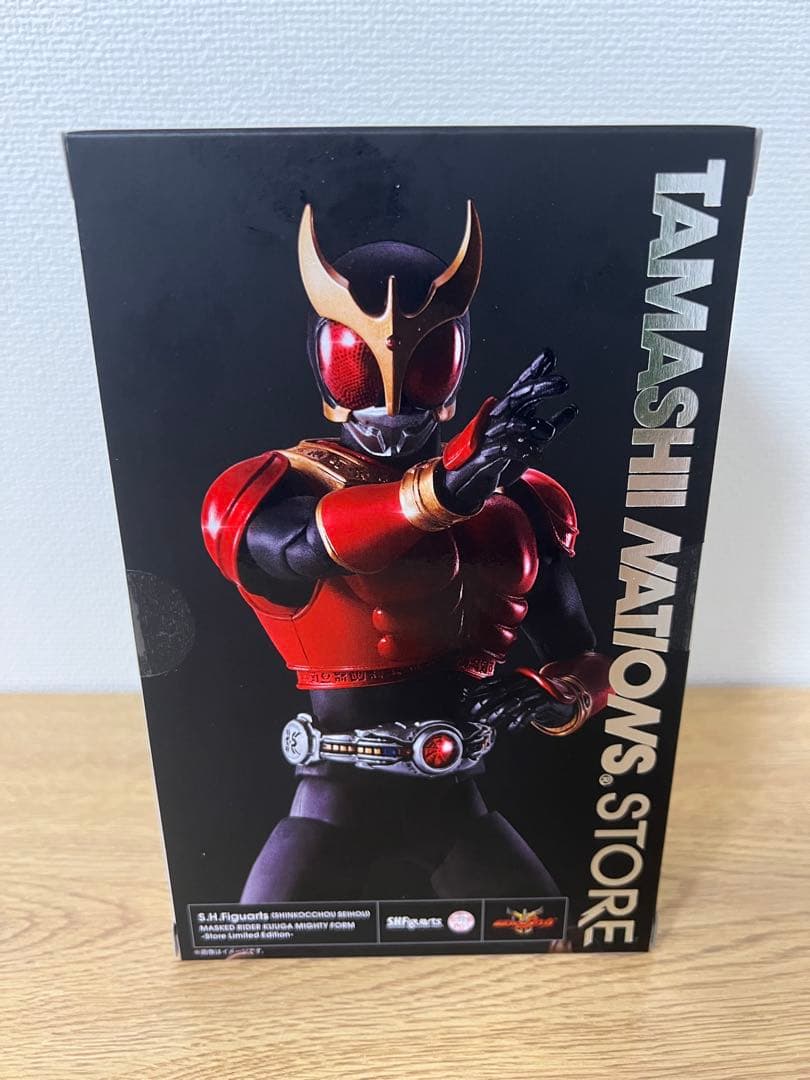 【新品、未使用】真骨彫 仮面ライダークウガ マイティフォーム