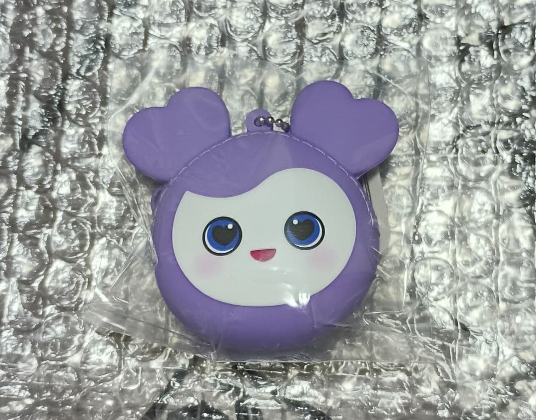 TWICE LOVELYS gigo シリコンミニウォレット サナ SAVELY - メルカリ