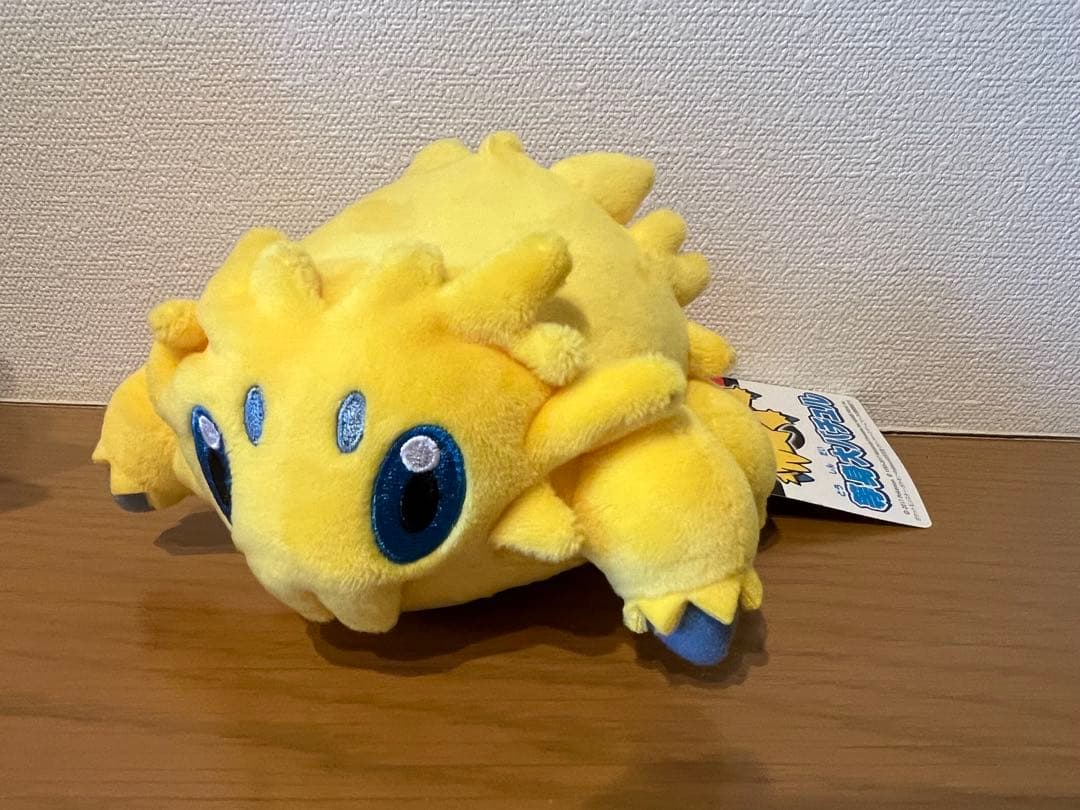 ポケモン　等身大バチュル　ぬいぐるみ