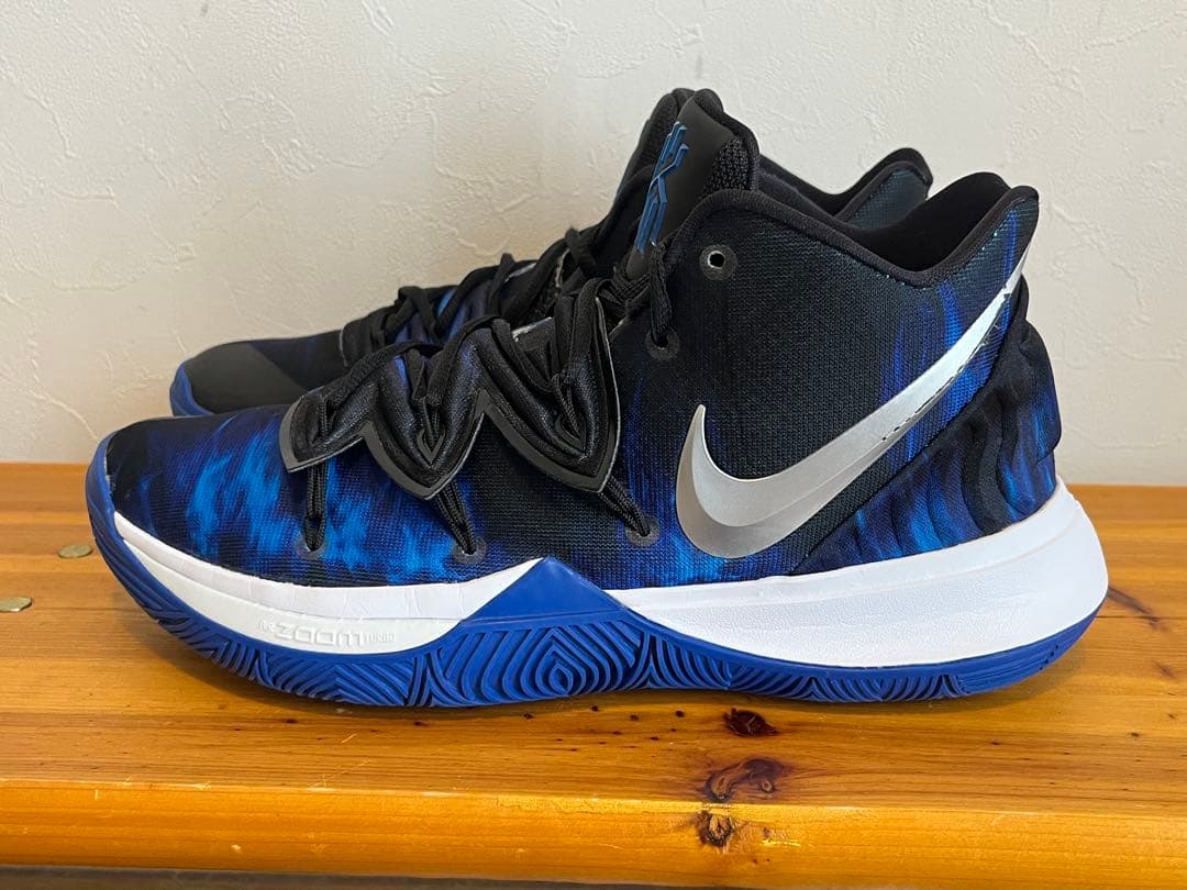 シューズ(男性用) NIKE KYRIE5 DUKE