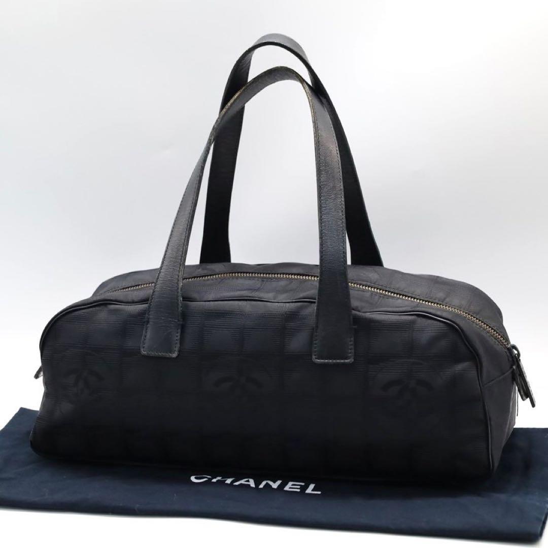 【美品】シール、カードあり　シャネル　ニュートラベルライン　黒　ハンドバッグ