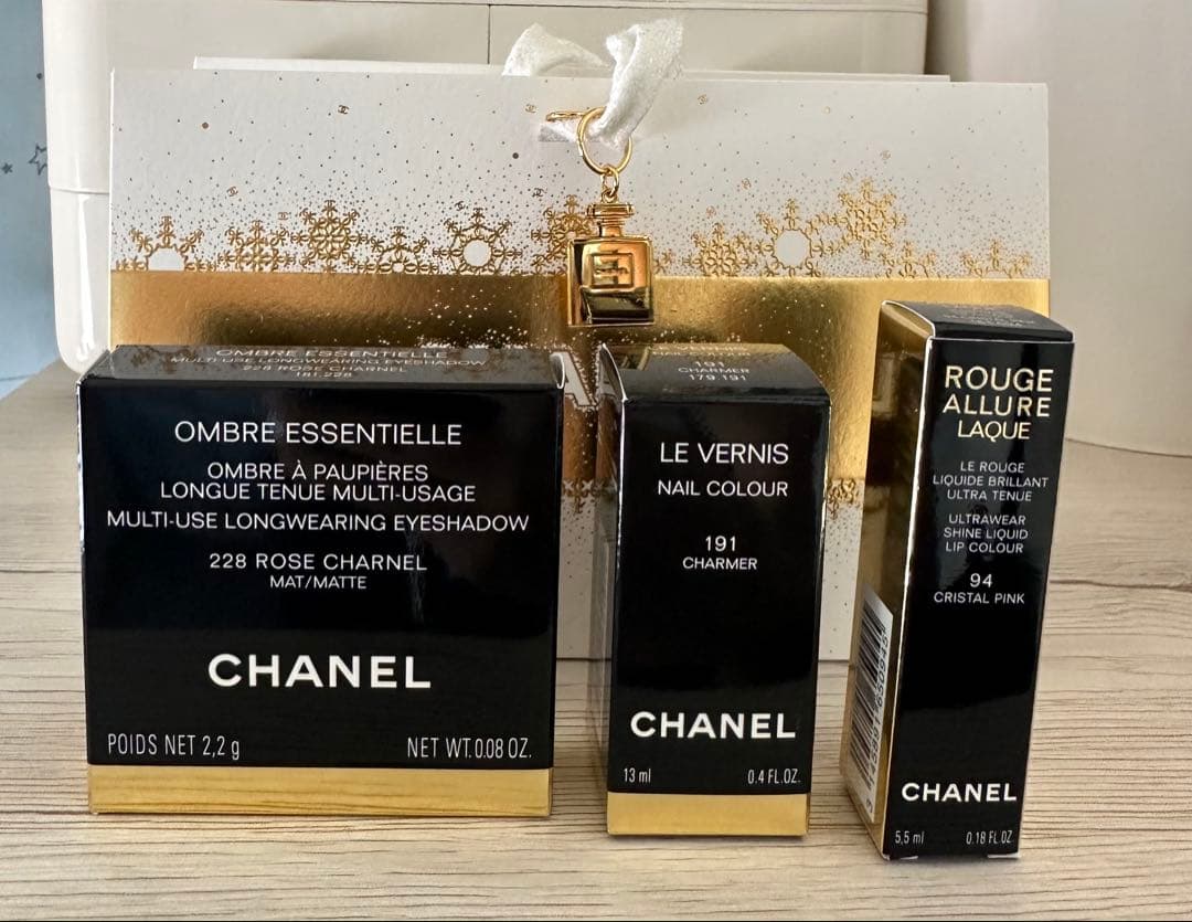 CHANEL ギフトセット アイシャドウ ネイルカラー リップ