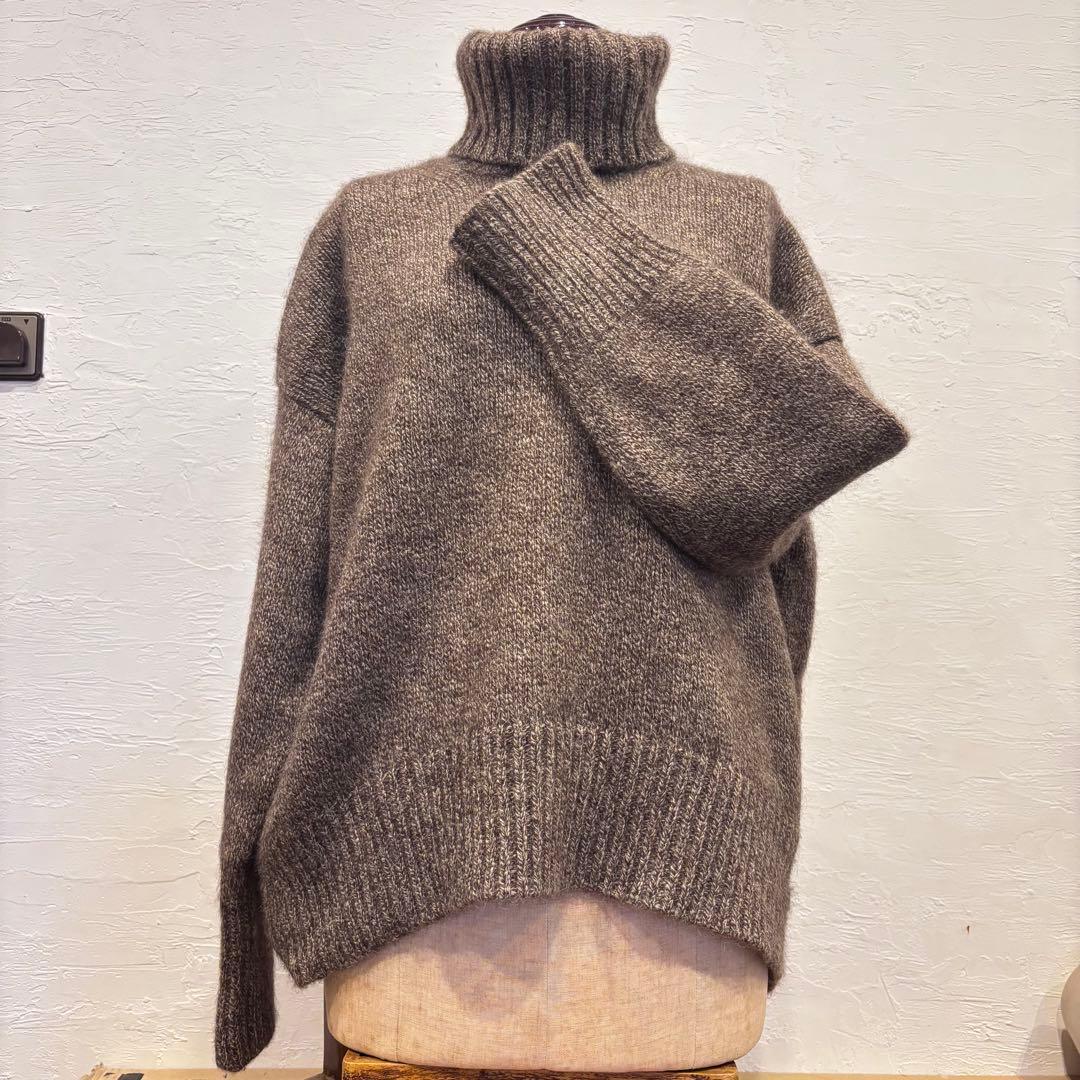 ギャルリーヴィー　ヤクキャメル ハイネックプルオーバー　ブラウン　ヤク　キャメル