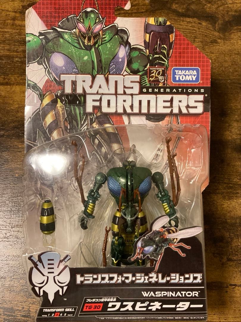 トランスフォーマー TG-30ワスピネーター ジェネレーションズ 新品未開封 TG-30_TG-30_WASPINATOR_00-1.gif