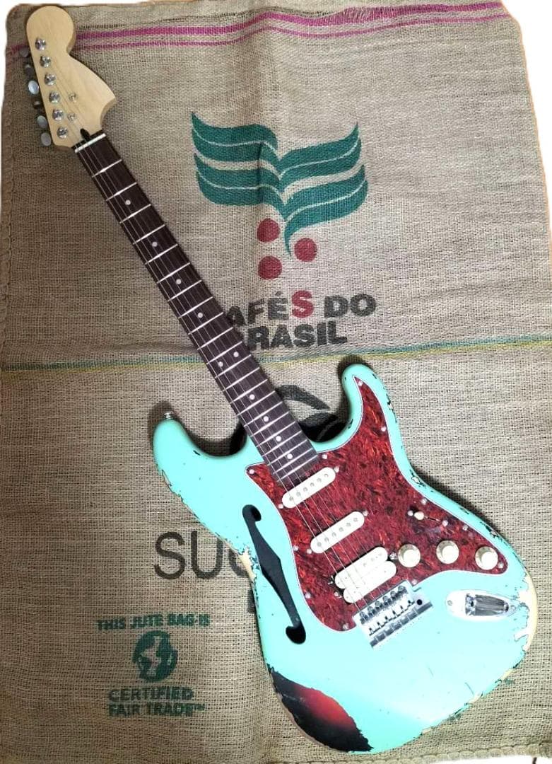 ストラトシンライン②　ハードレリックサーフグリーン　SSH　ステンレスフレット