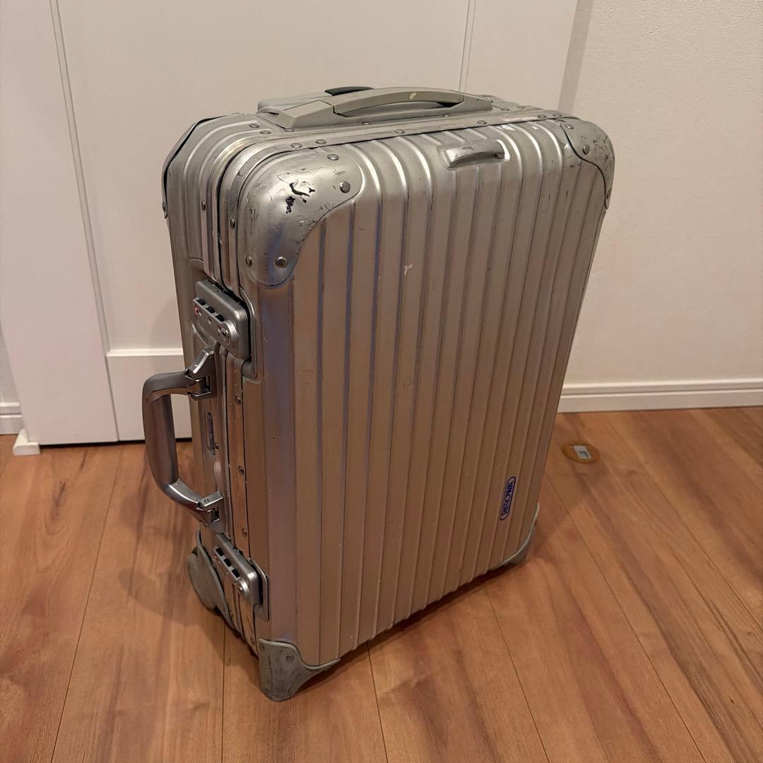 リモワ　Topas スーツケース 33L シルバー アルミ製 （1/13迄）