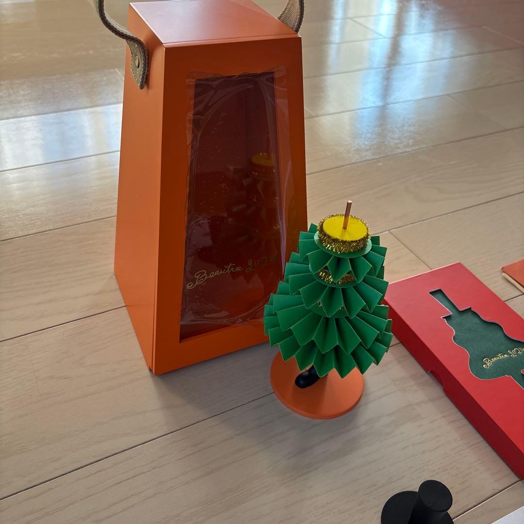 【新品】エルメス　ノベルティ２種類　2024クリスマス