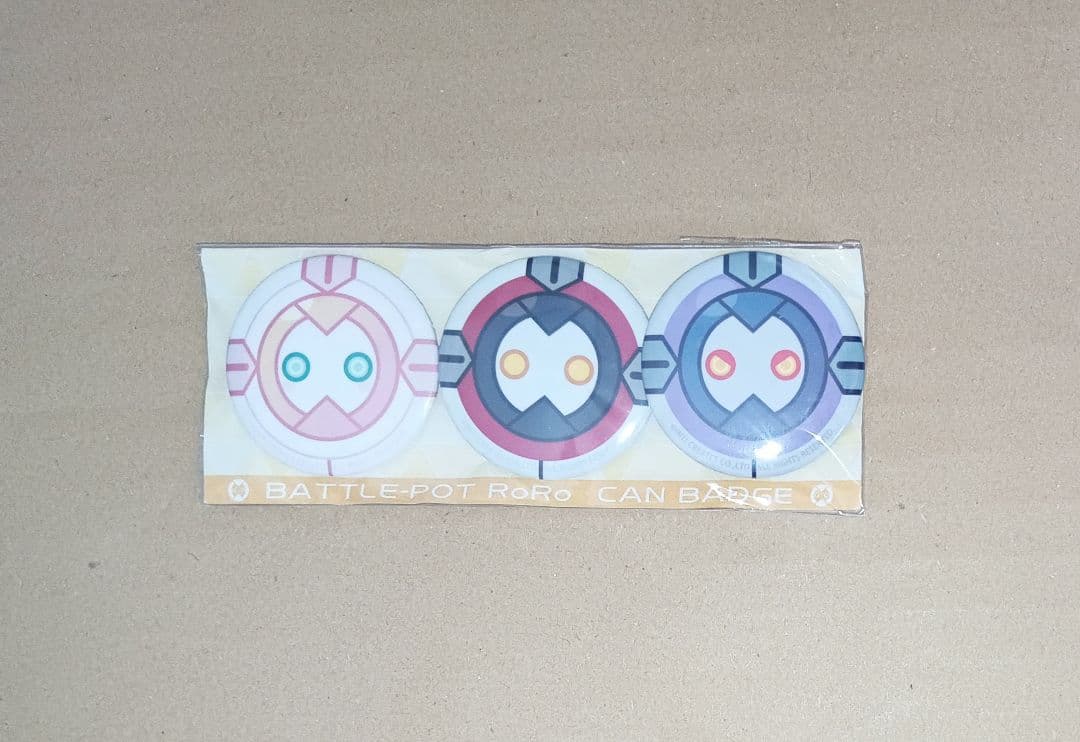 【白き鋼鉄のX×バトルポット】『RoRo』3モード缶バッジセット