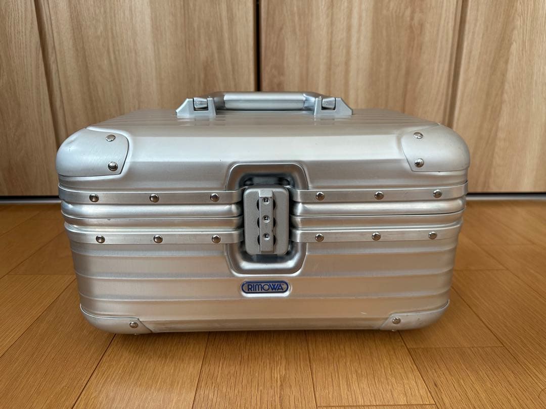 【RIMOWA ヴァニティケース／ビューティーケース】廃盤品 アルミニウムケース