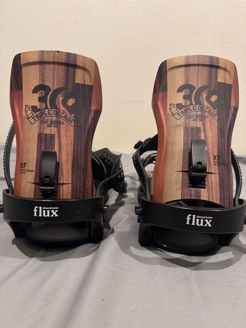 美品　FLUX スノーボードビンディング XF ウッド調