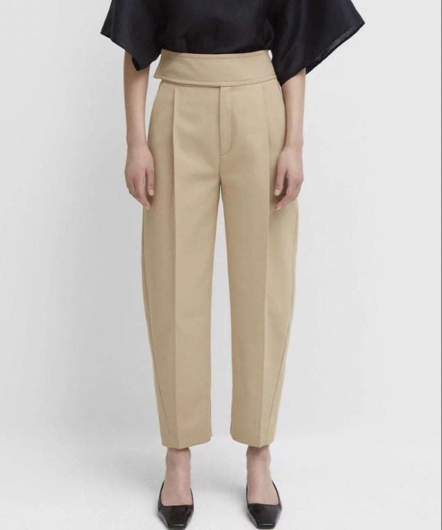 様 美品✨TOTEME トーテム タックチノパン テーパードパンツ コクーン