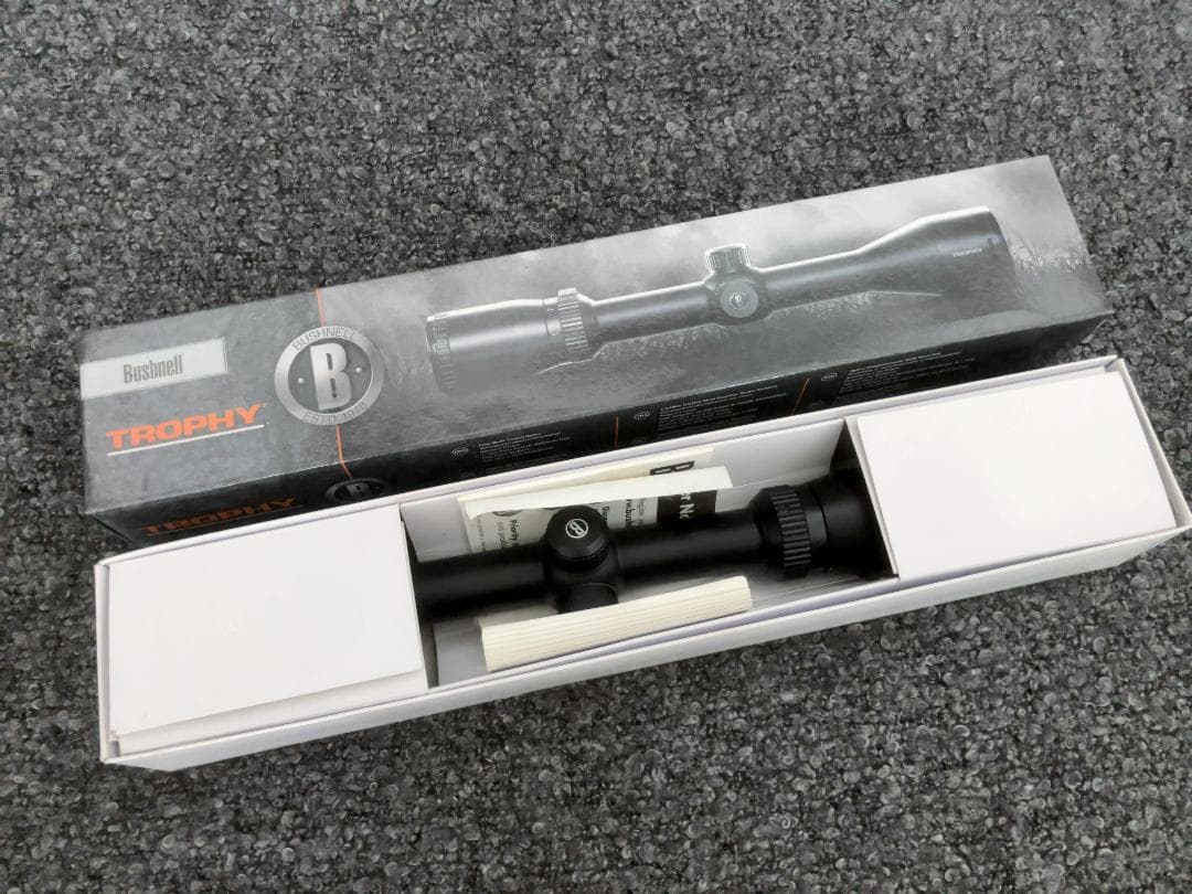 実物 Bushnell TROPHY ライフルスコープ 3-9x 40mm