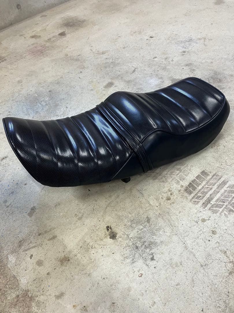 CBX400F CBX550F シート