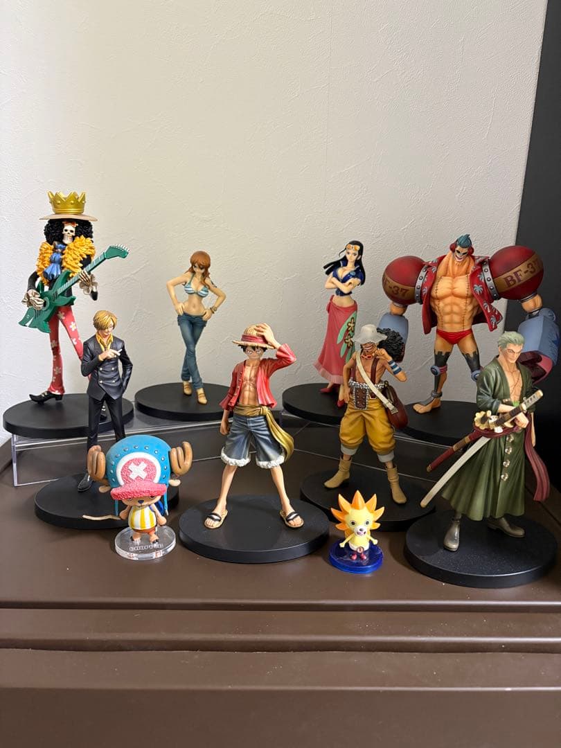 【専用台座付き】麦わらの一味　グラメン　フィギュアセット