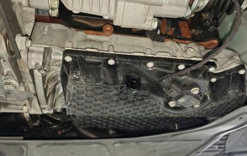 中古 VW フォルクスワーゲン オイルパン ゴルフ7 7.5 06K103598 - メルカリ