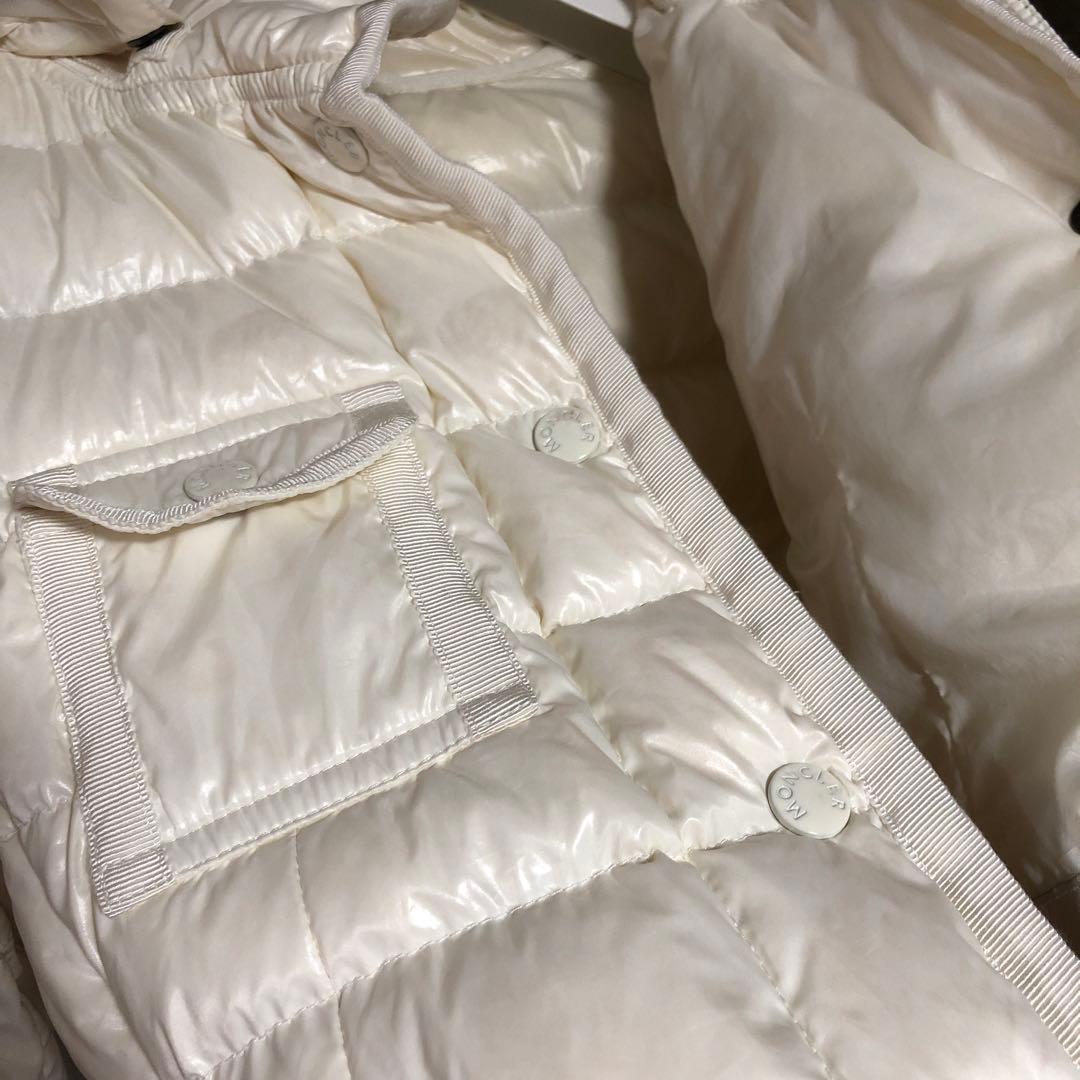 MONCLER モンクレール ARMOISE アルモワーズ ダウン ファー 白 - メルカリ