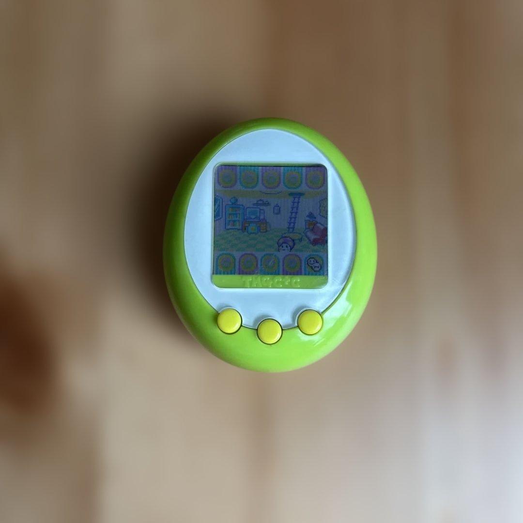 たまごっち　プラスカラー　　希少　グリーン　バンダイ