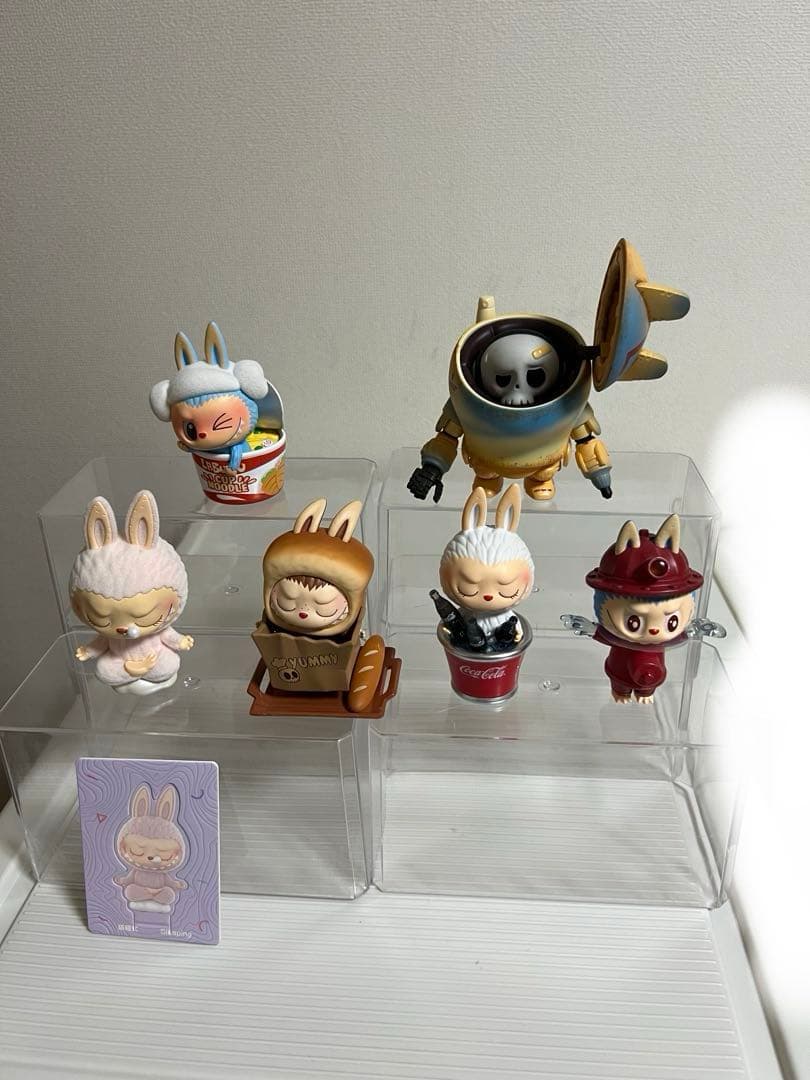 ラブブ、コカ・コーラ、Cap Noodles、Ma.K. ポップマートフィギュア