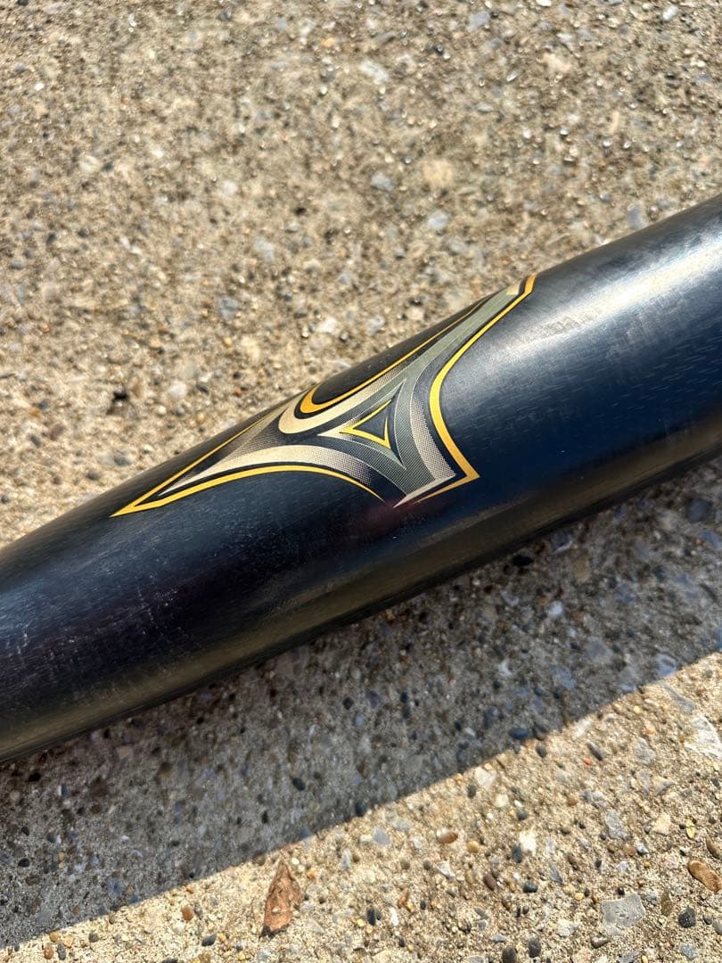 Mizuno Beyond Max Legacy 軟式バット ビヨンドマックスレガシーメタル - 先端でも飛ぶ！その飛距離の秘訣は