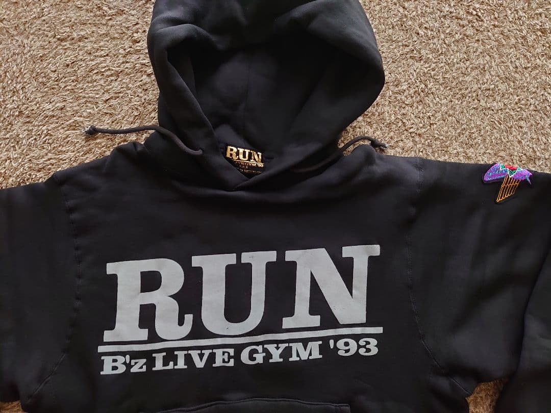 b'z LIVE GYM 1993 run ツアー パーカー 稲葉浩志 松本孝弘 - メルカリ