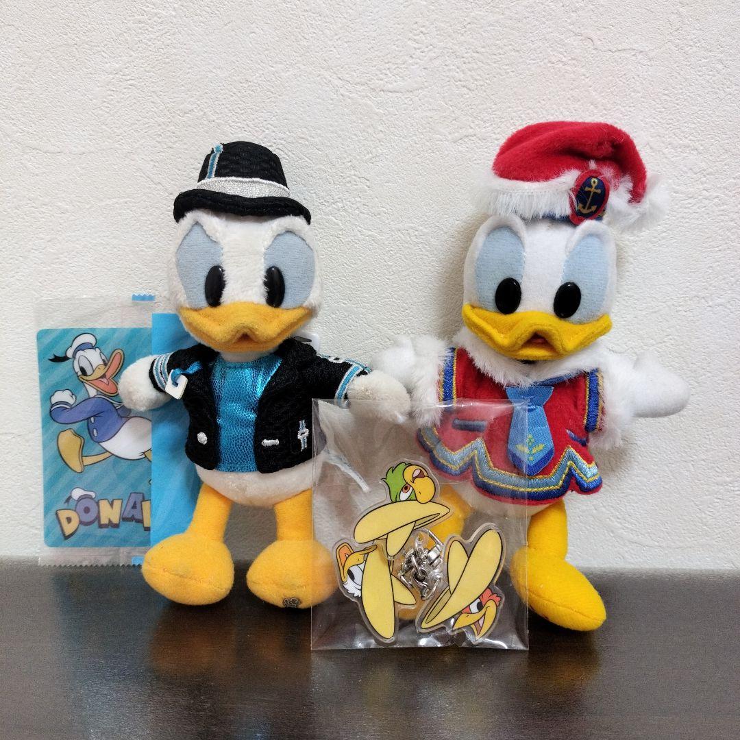 ゆ*ゃ様 4点セット　ドナルド　ぬいぐるみバッジ（2点）　キーチェーン　カード