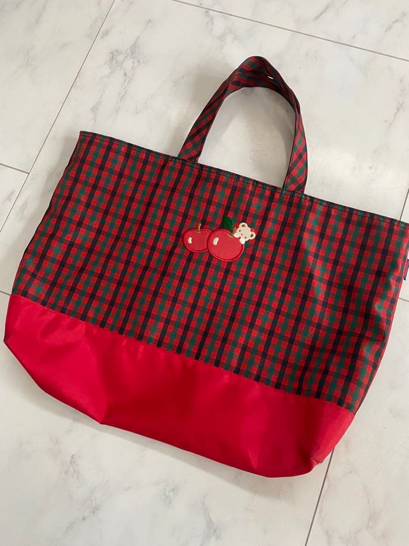 ⭐︎ファミリア　廃盤　レッスンバック⭐︎