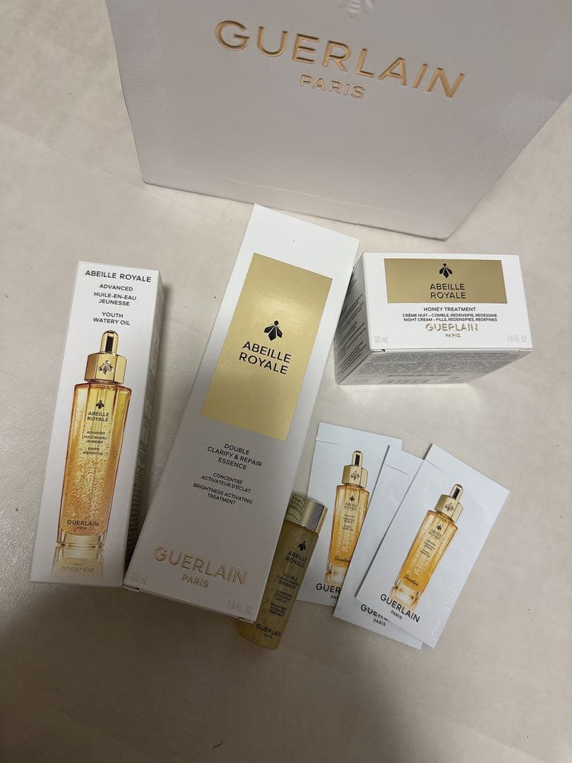 ＊ゲランアベイユロイヤルシリーズ総額60000円相当