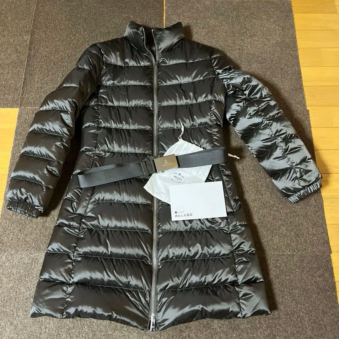 PRADA ダウンコート　ダークグレー　安心査定済み