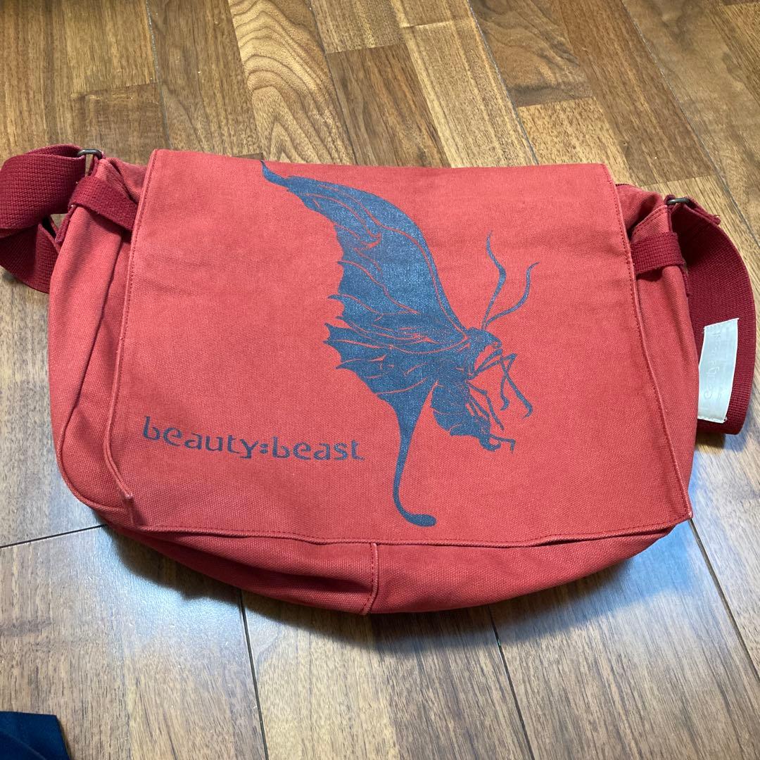 beauty-beast メッセンジャーバッグ 赤