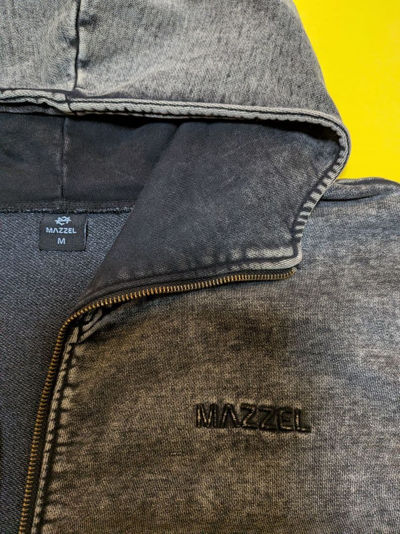 MAZZEL ジップアップパーカー Mサイズ - メルカリ