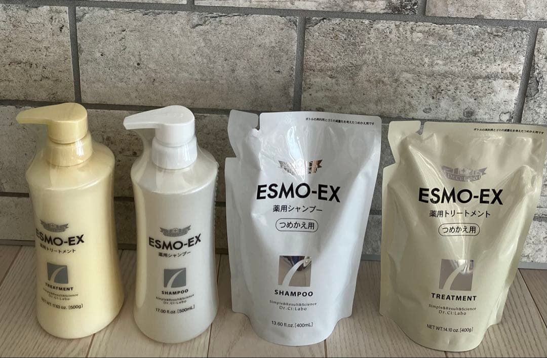 つきわ❣️　エスモEX シャンプー￼&トリートメント本体・詰め替えセット