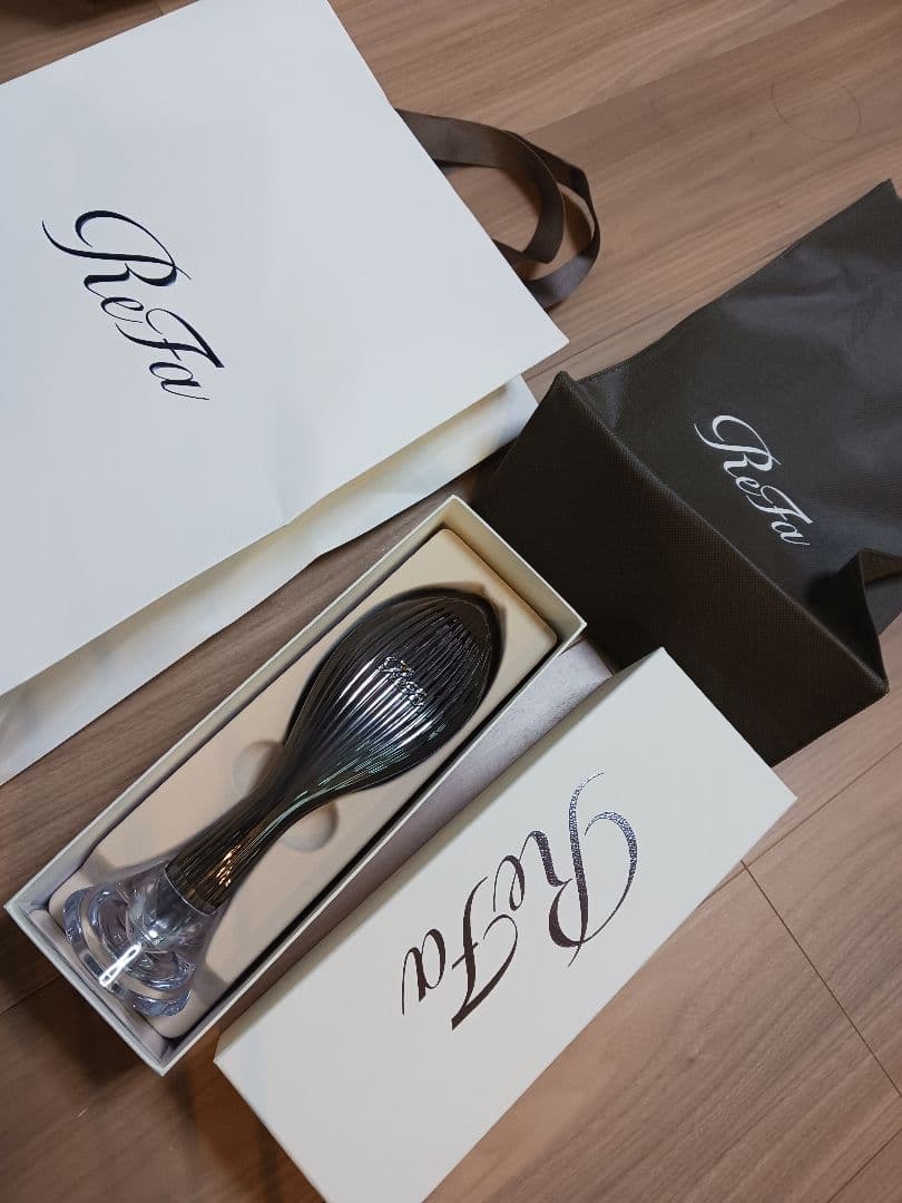 新モデルリファ エールブラシレイ ReFa AILE BRUSH RAYブラック