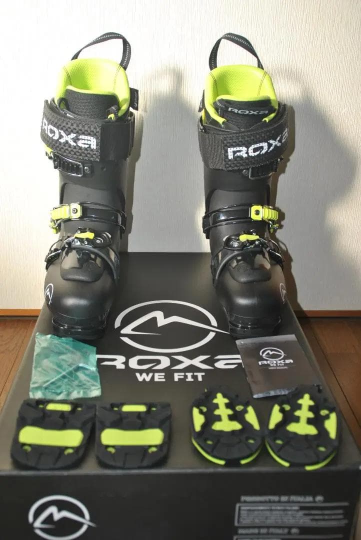 美品　スキーブーツ　ROXA element 100（ロクサ　エレメント100） ロクサ ROXA ELEMENT 100 GW エレメント 100 GW スキーブーツ 2023