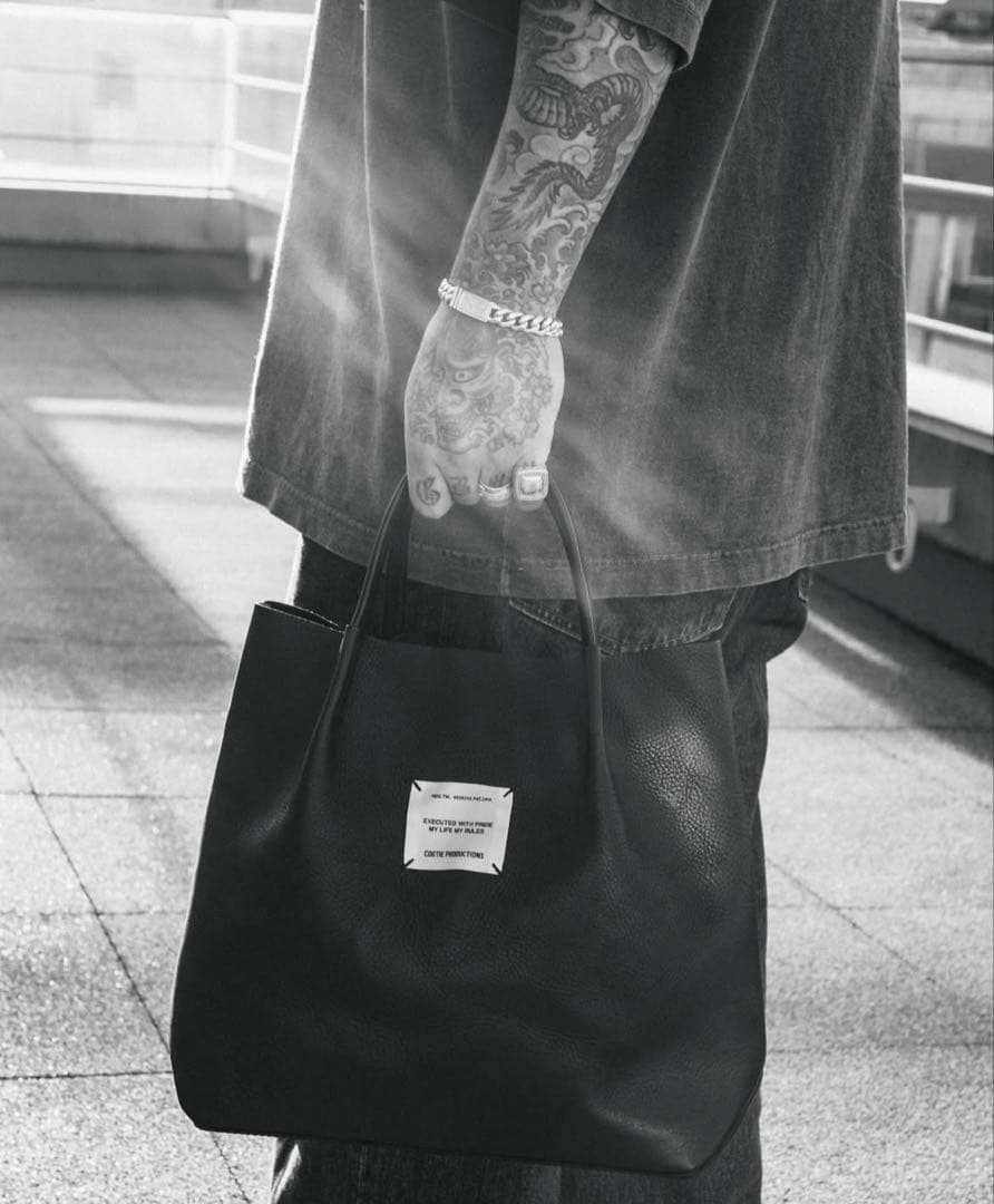 バッグ COOTIE PRODUCTIONS / LEATHER TOTE BAG