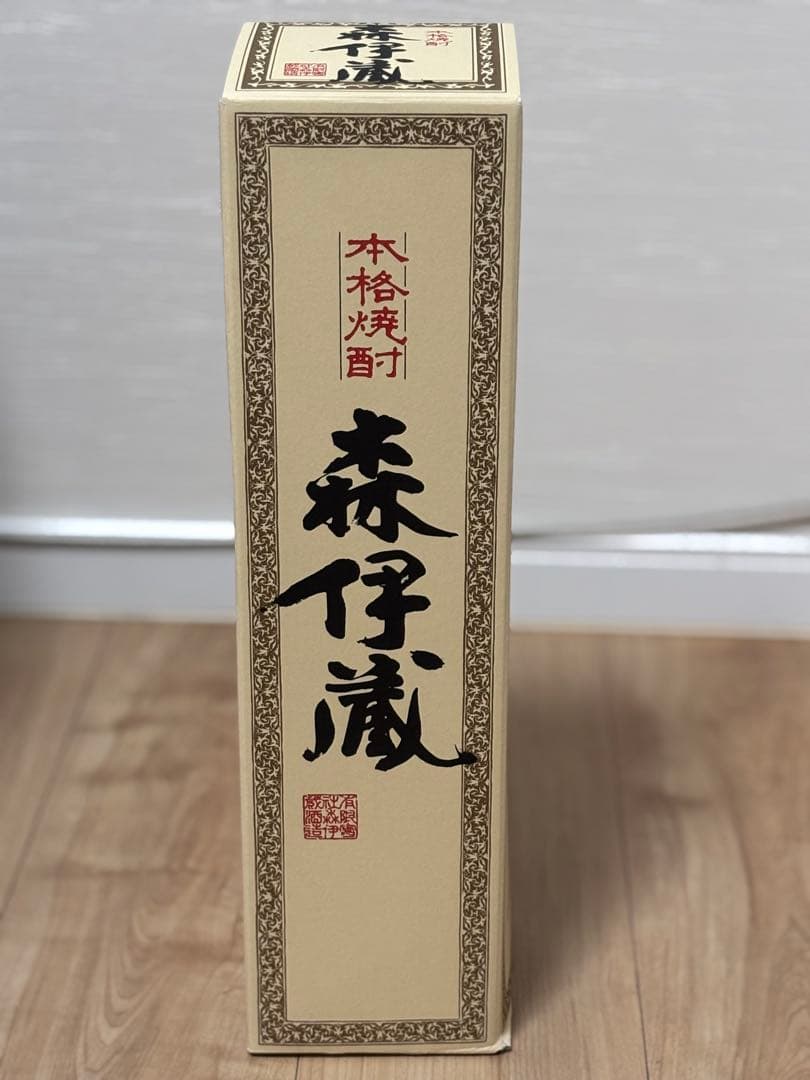 W*a様 ⭐︎早い者勝ち！⭐︎森伊蔵 一升瓶1,800ml本格焼酎 Amazon.co.jp: 森伊蔵 芋焼酎 25度 1800ml 純正化粧箱入り : 食品