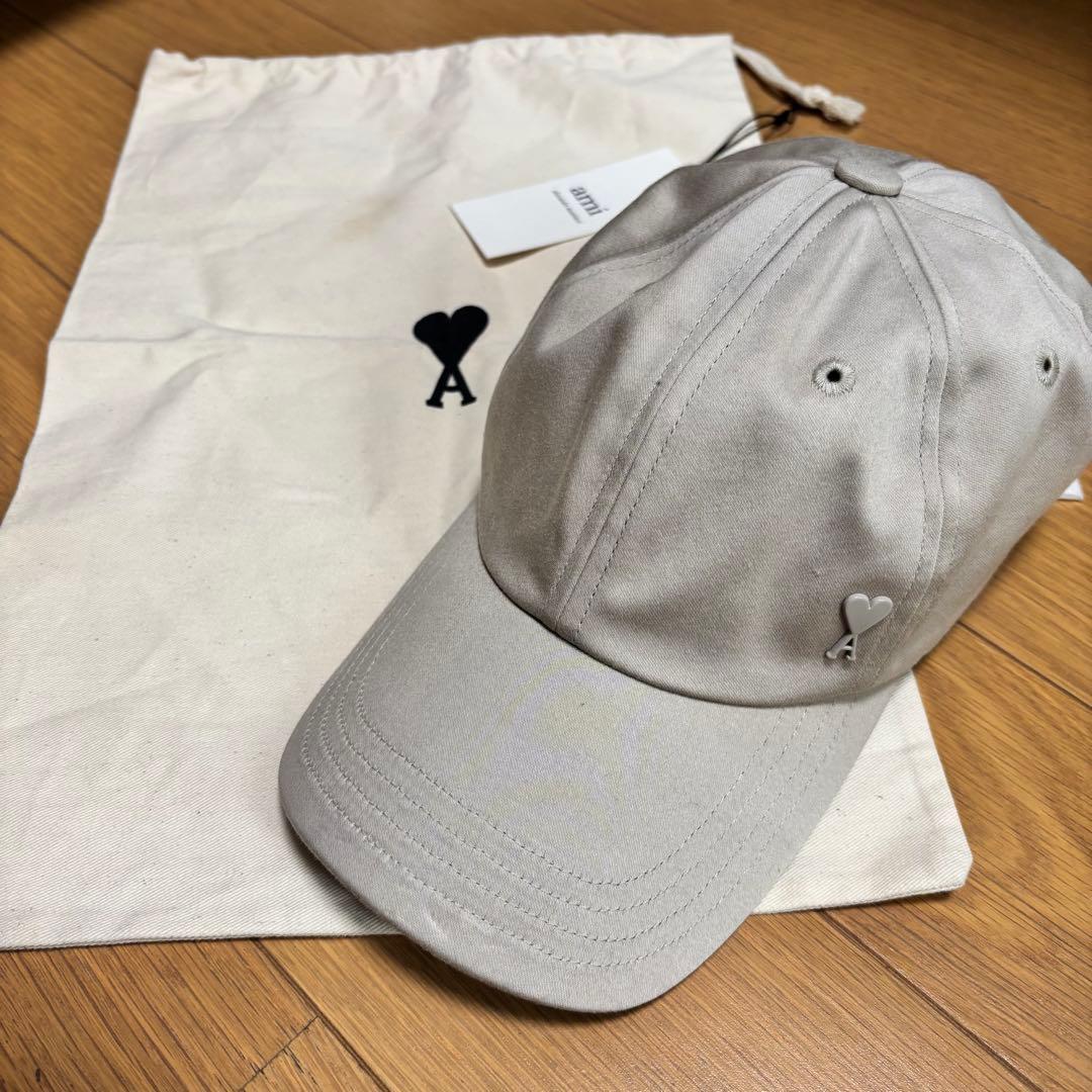 【保存袋付き】AMI PARISベージュ キャップ　帽子　アミパリス