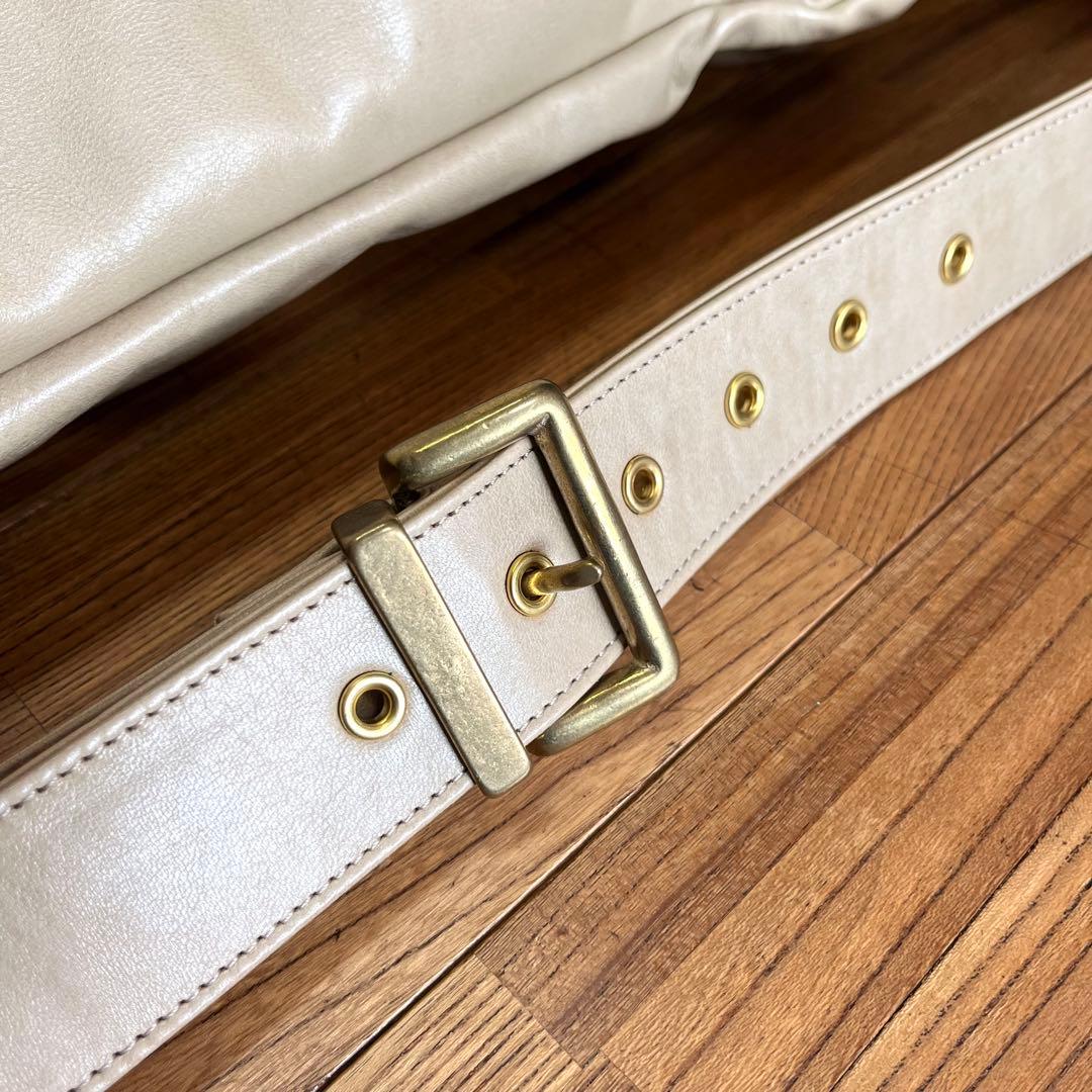 未使用】PARASITE 本革 キルティングレザーボディバッグ ベージュ