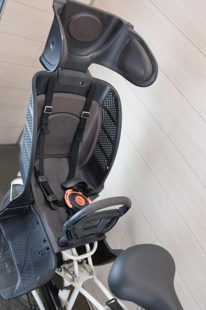 お*ん様 パナソニック ギュット　　20インチ　3段　13.2Ah（5点灯）充電