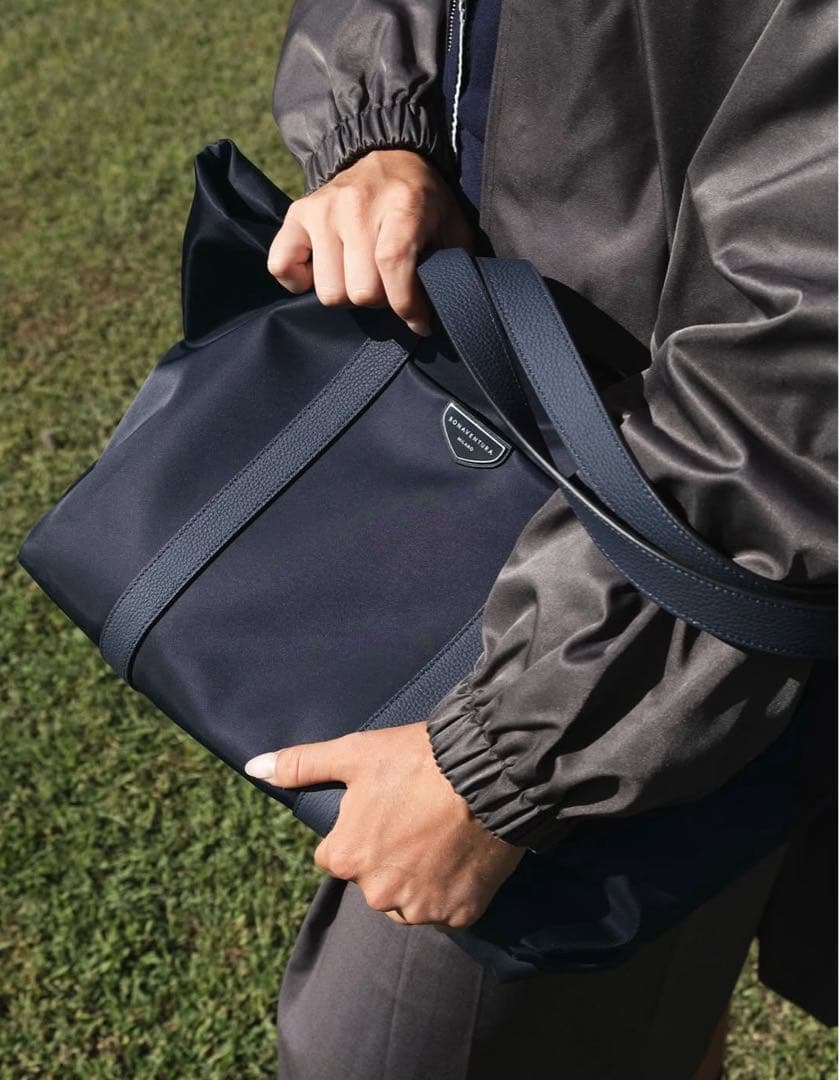 ボナベンチュラ　チェレステ ナイロン トート (ミディアム) ブラック