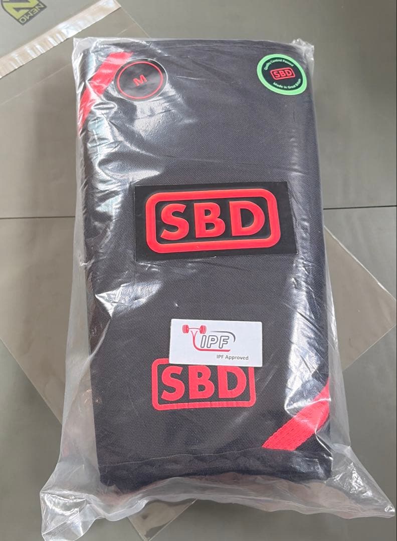 SBD ニースリーブ　膝　サポーター　Mサイズ　新モデル Amazon.co.jp: SBD ニースリーブ Mサイズ : スポーツ＆アウトドア