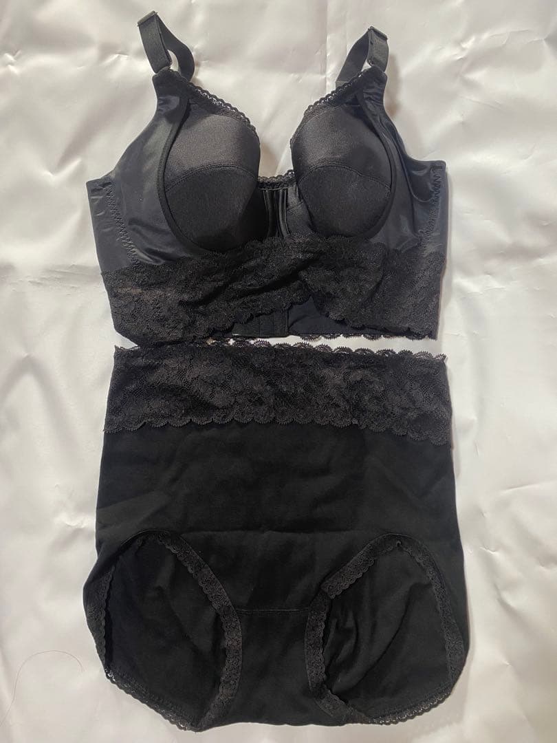強制下着　新品未使用マルコブラジャーとショーツ各1個　計2個　ブラック 匿名配送