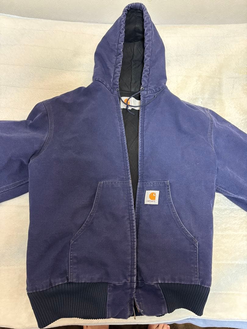 Carhartt ネイビー フード付きジップアップジャケット