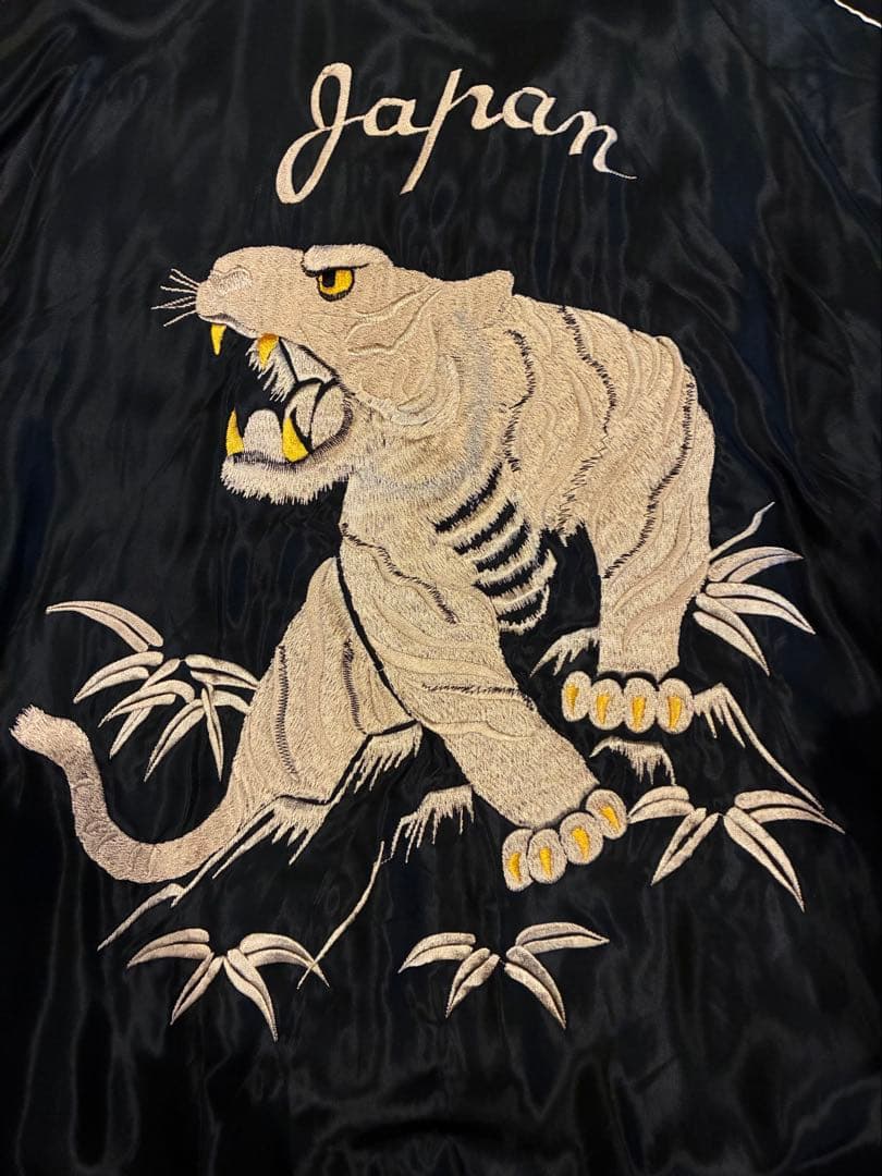 2022年秋冬 テーラー東洋 スカジャン サテン 龍 白虎 好配色 - メルカリ