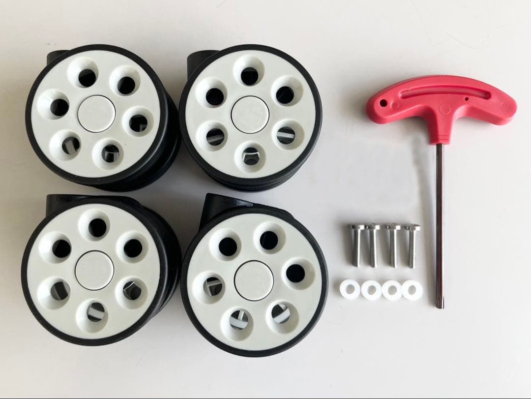 mam　RIMOWA リモワ 互換キャスター グレー 65㎜ 4個 RIMOWA リモワ 対応互換キャスター 65㎜ 4輪セット - メルカリ