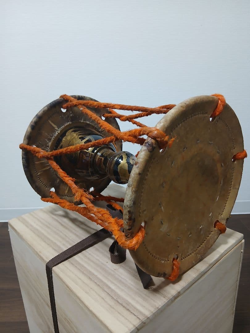 和楽器　大鼓(豪華金剛模様、本漆)