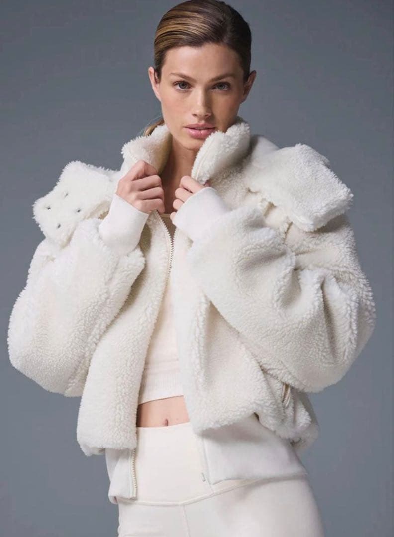 新品未使用品】alo ボアジャケット XXS ホワイト 完売品 - メルカリ