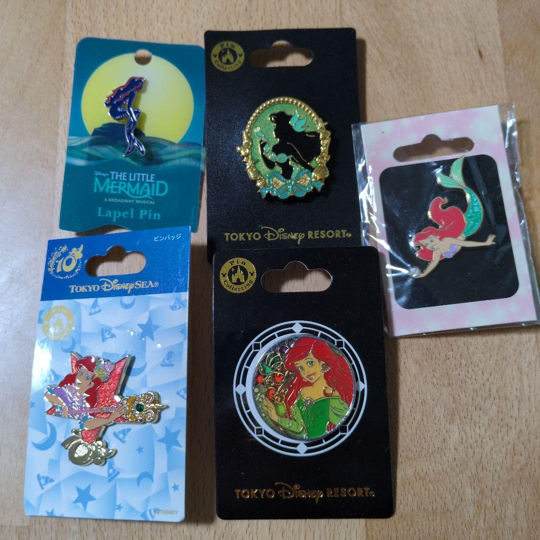 リトルマーメイド アリエル ピンバッジ 5点セット - メルカリ