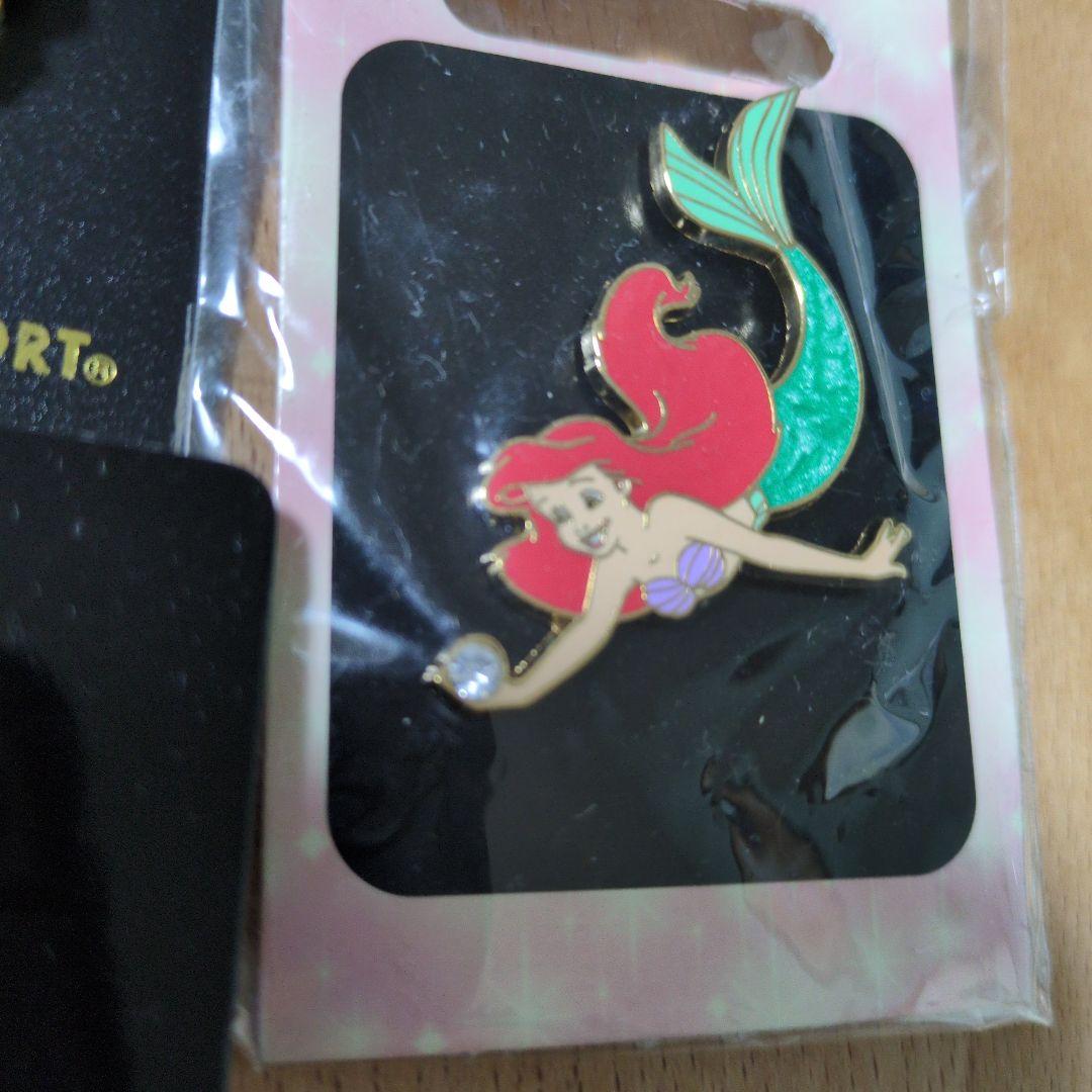 リトルマーメイド アリエル ピンバッジ 5点セット - メルカリ